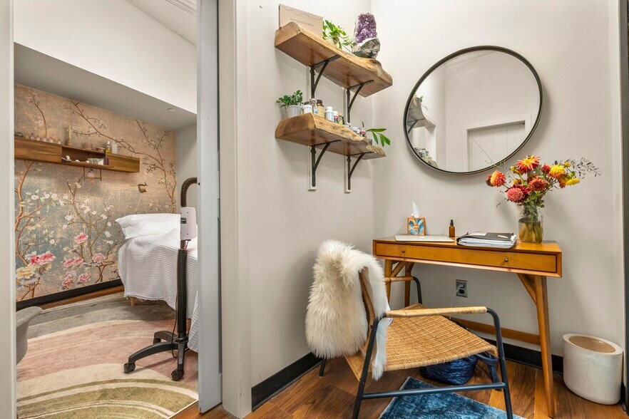 More Photos Of 21 Forest Street Unit# C1, New Canaan General Retail For Sale