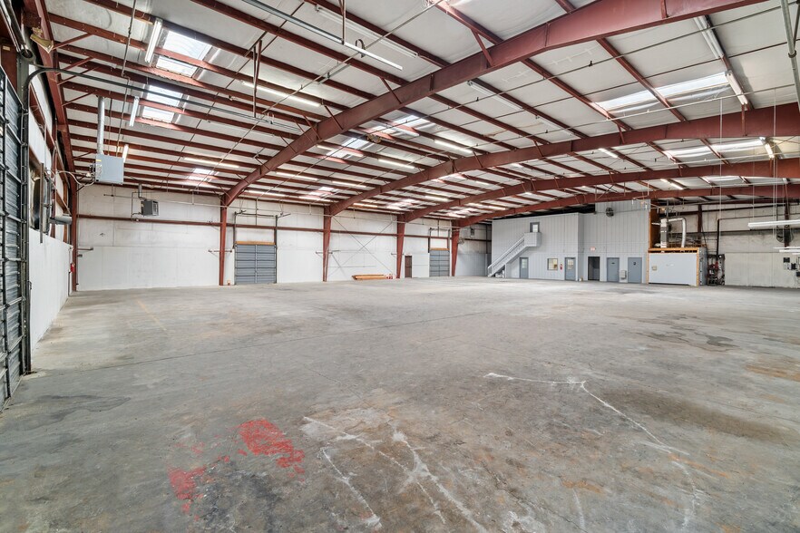 More Photos Of 6709 Tribble St, Lithonia Distribution For Sale