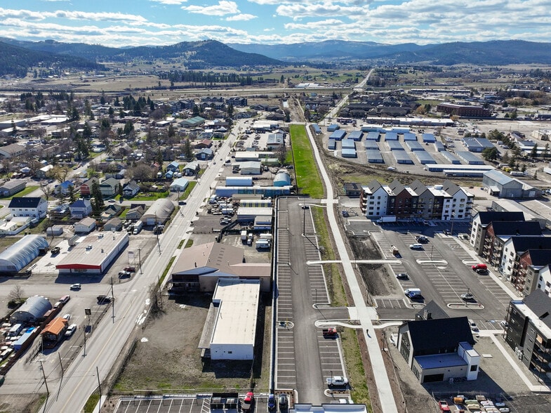 More Photos Of 647 Center st, Kalispell Light Distribution For Sale