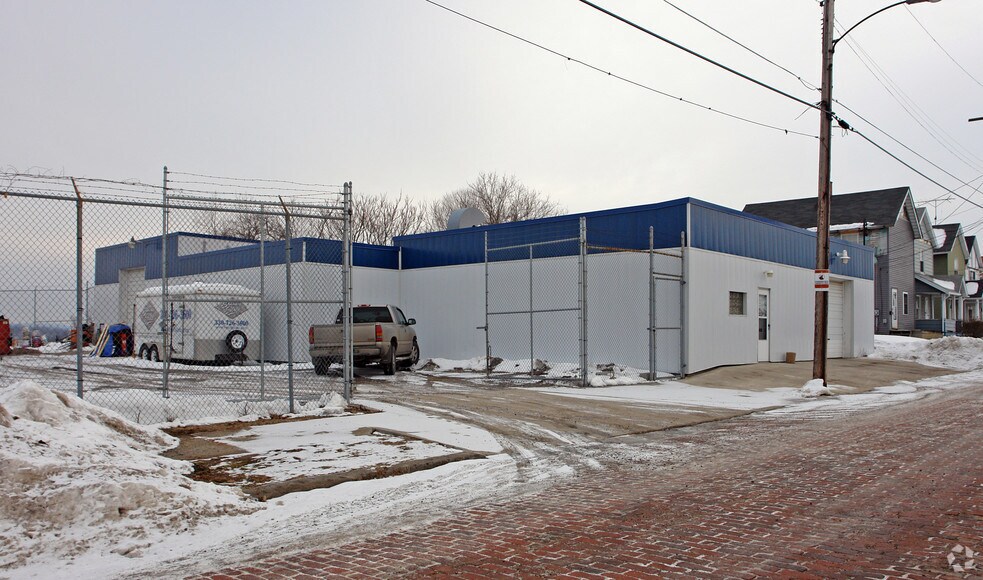 Primary Photo Of 514 King St, Youngstown Warehouse For Sale