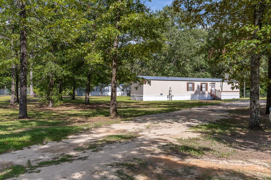 More Photos Of 399 Ireland Dr, Lumber Bridge Multifamily For Sale