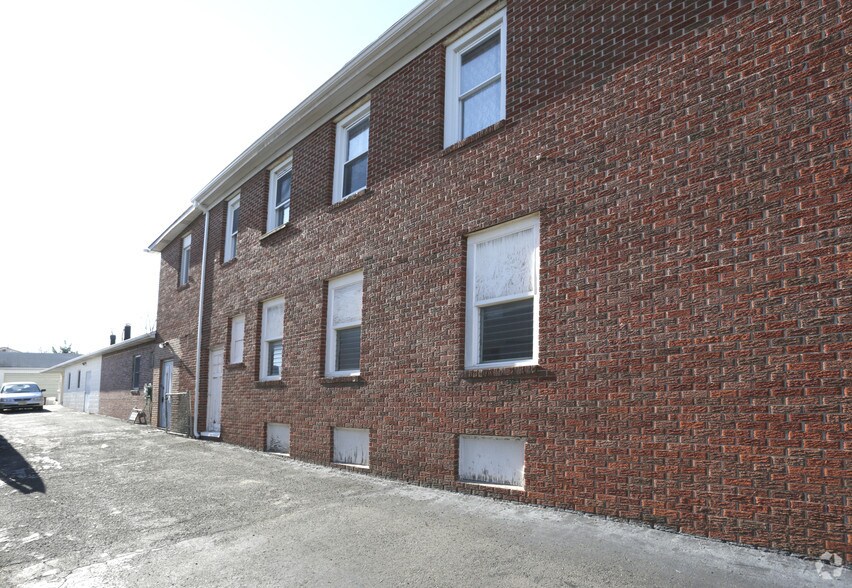 More Photos Of 606 Main St, Sayreville General Retail For Sale