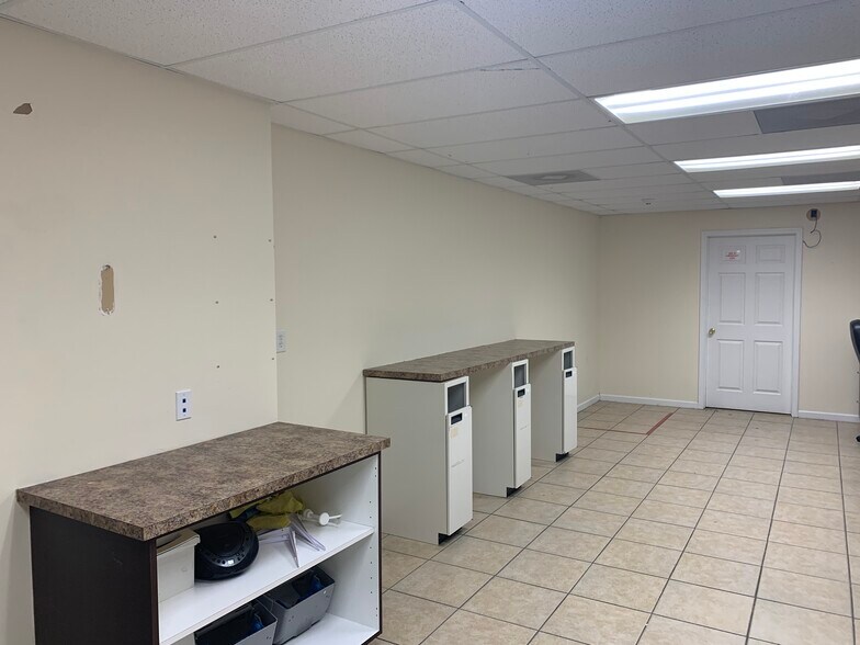 More Photos Of 3516 Enterprise Way, Green Cove Springs Warehouse For Lease