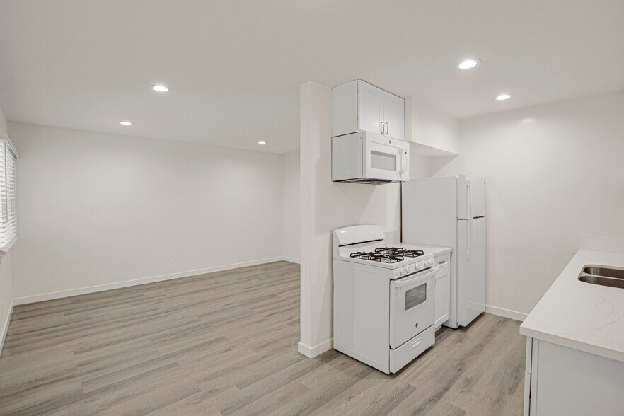 More Photos Of 415 Loma Dr, Los Angeles Apartments For Sale