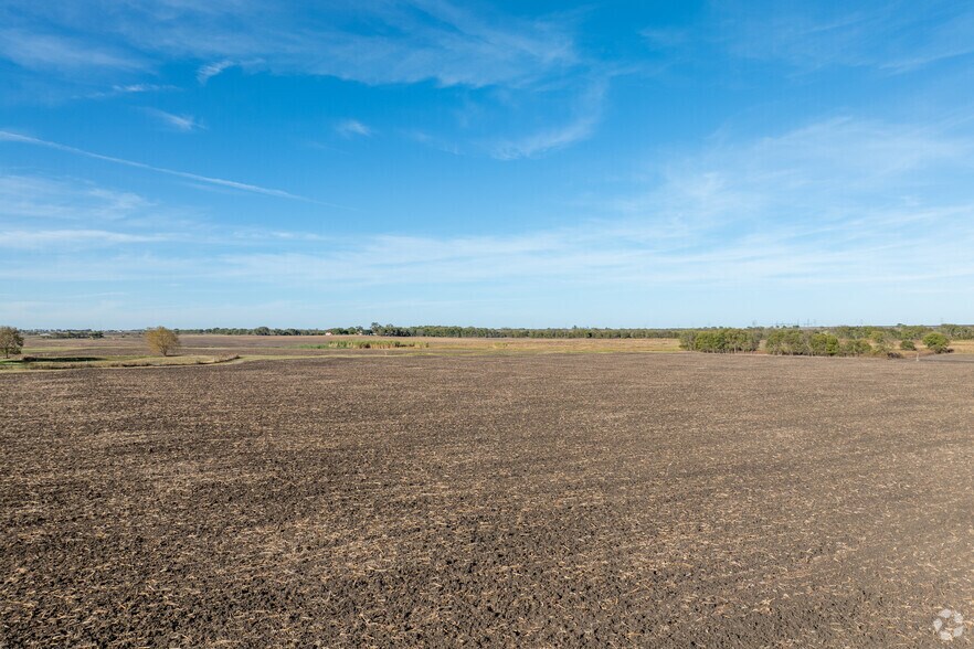 More Photos Of TBD Hill County Road 3112, Abbott Land For Sale