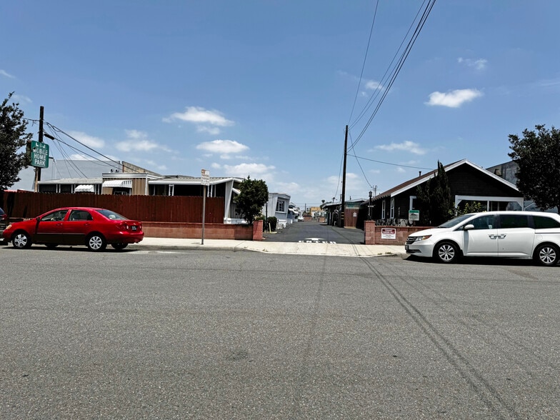 More Photos Of , Gardena Multifamily For Sale