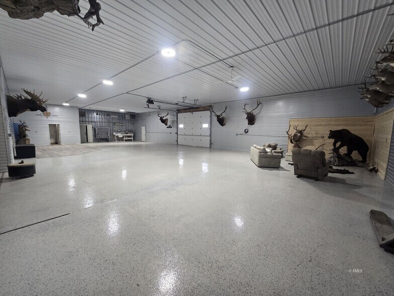 More Photos Of 99 Sunday Creek Airpark Dr, Miles City Flex For Sale