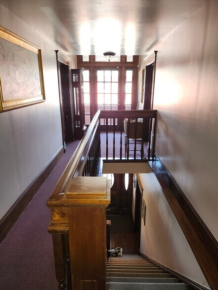 More Photos Of 814 Wyoming Ave, El Paso Office For Sale
