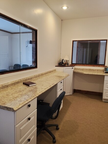 More Photos Of 2100 Gravel Springs Rd, Buford Medical For Lease
