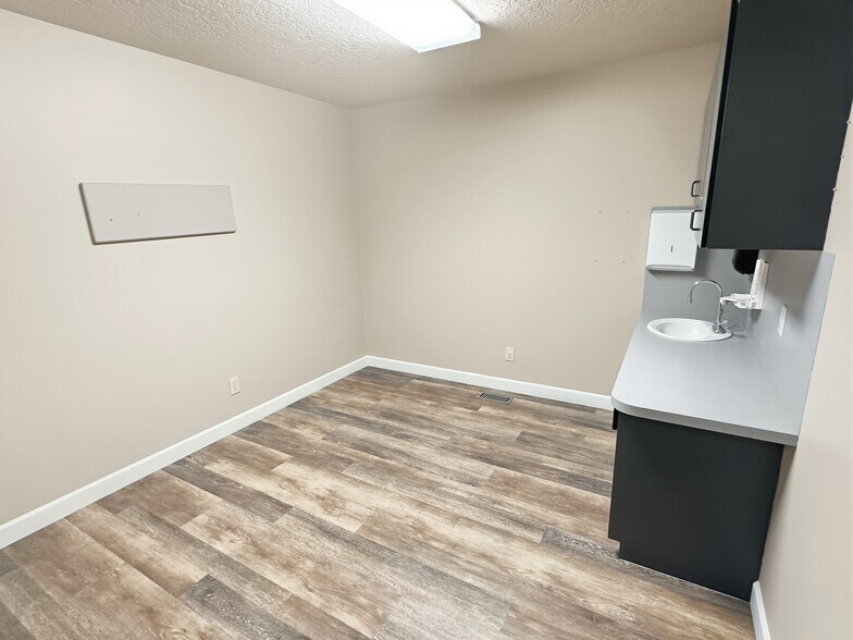 More Photos Of 425 Idaho St, Gooding Medical For Sale