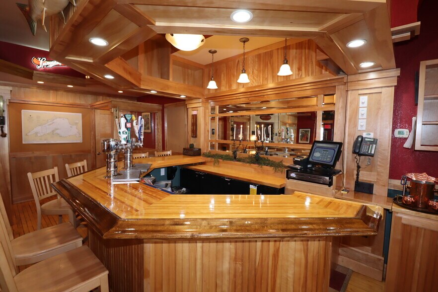 More Photos Of 250 Rittenhouse Ave, Bayfield Restaurant For Sale