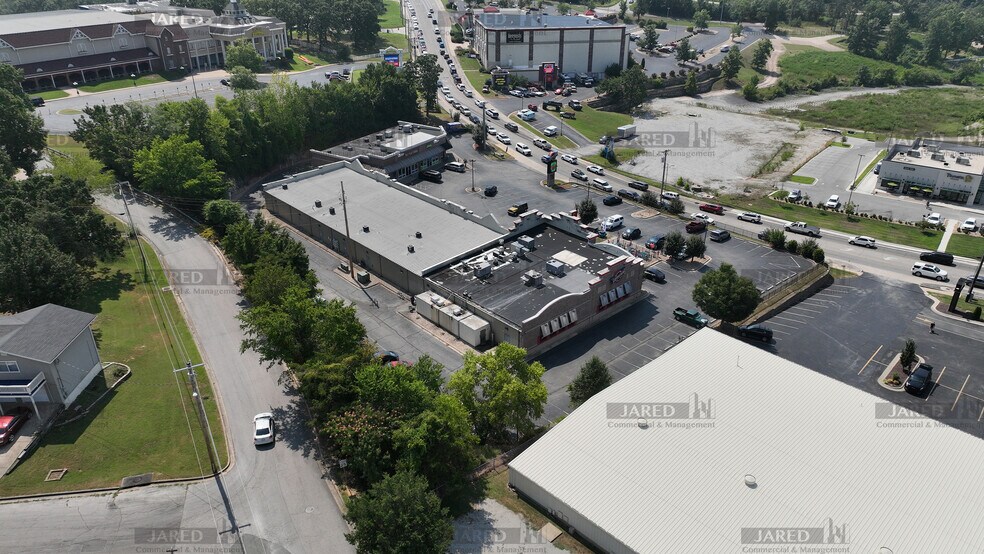 More Photos Of 1615 W Highway 76, Branson Unknown For Lease