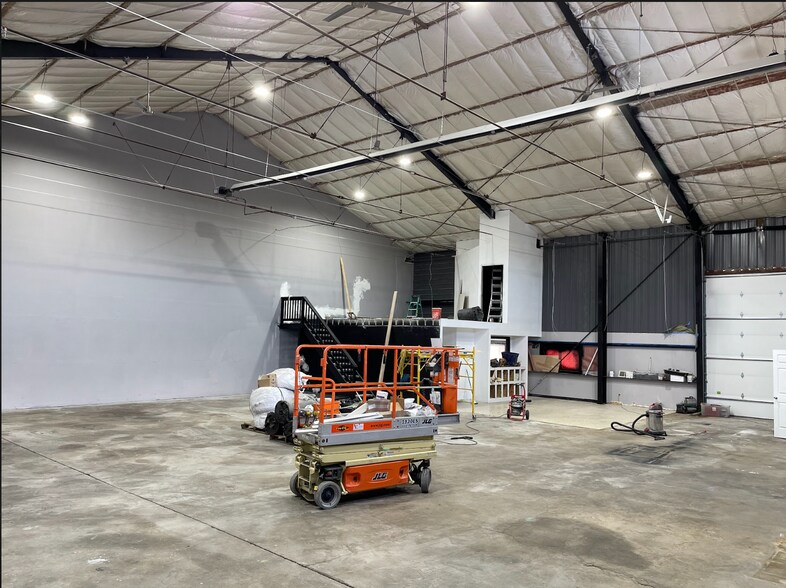 More Photos Of 500-504 2nd St, Castle Rock Warehouse For Lease