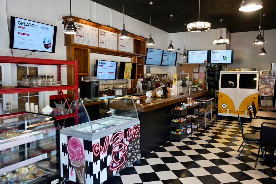 More Photos Of 17400 Monterey St, Morgan Hill Storefront Retail Office For Lease