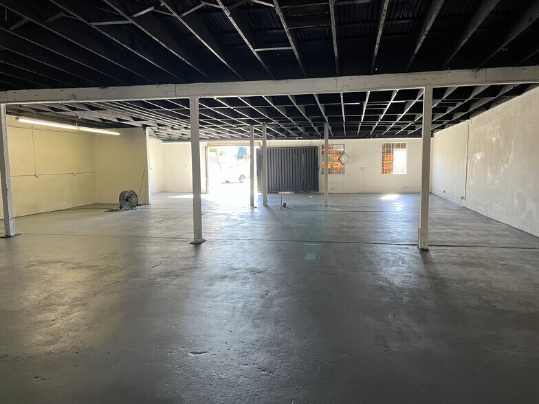 More Photos Of 14708-14726 Arrow Hwy, Baldwin Park Service For Lease