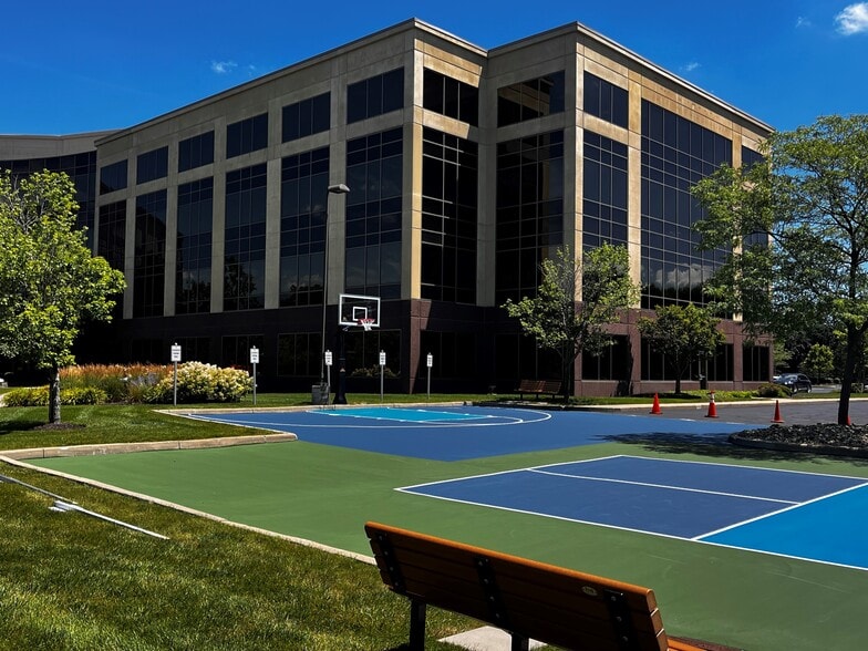 More Photos Of 501 Pennsylvania Pky, Indianapolis Office For Lease