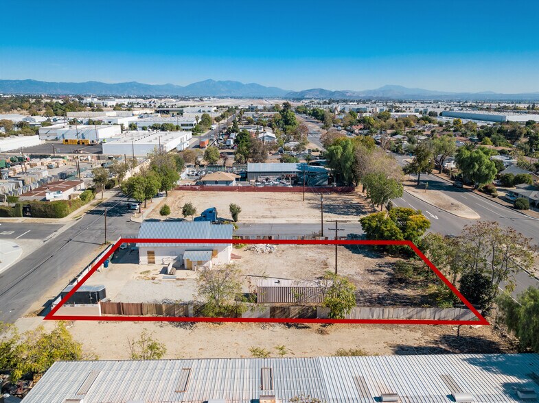 More Photos Of 764 E California St, Ontario Warehouse For Lease