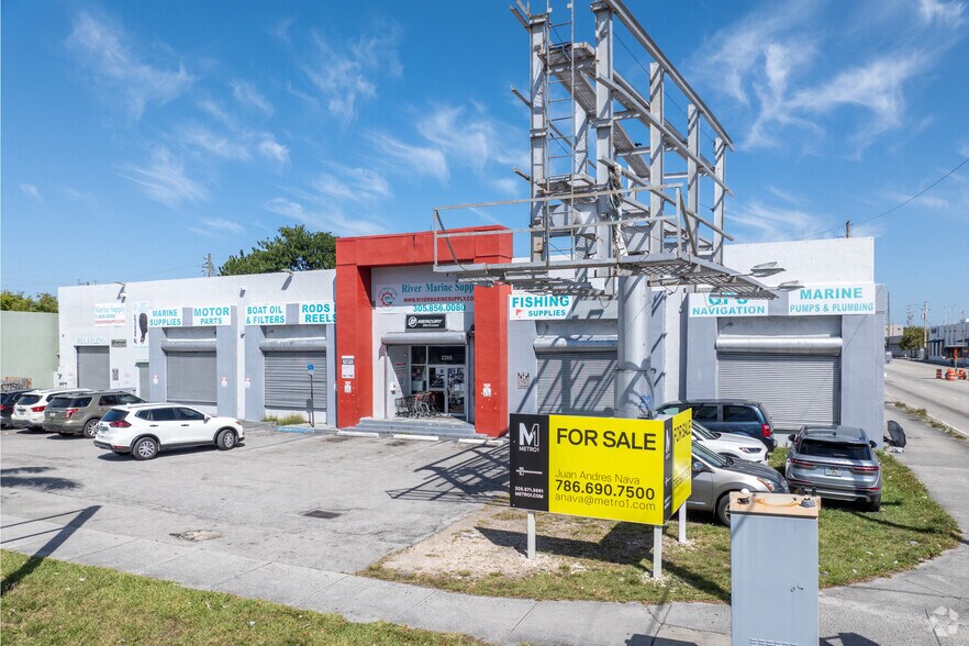 More Photos Of 2205 NW 20th St, Miami Freestanding For Lease