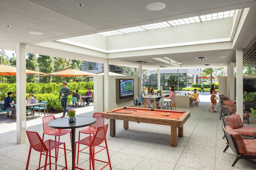 More Photos Of 100 Progress, Irvine Office For Lease