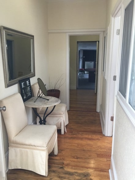 More Photos Of 840 Ralph David Abernathy Blvd SW, Atlanta Storefront For Lease
