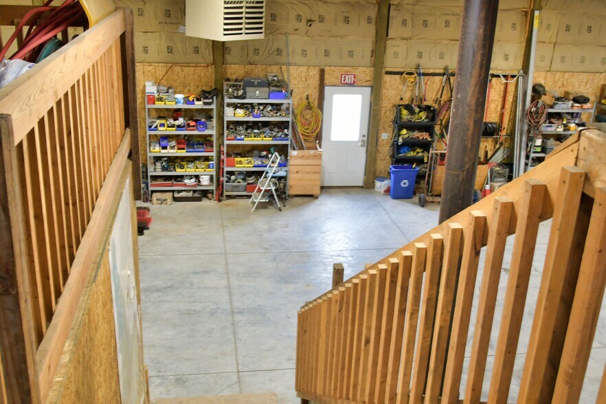 More Photos Of 115 Williams Creek Rd, Salmon Warehouse For Sale