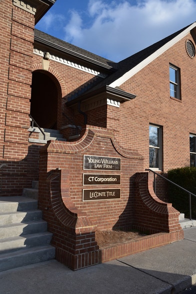 More Photos Of 300-304 Montvue Rd, Knoxville Office For Lease