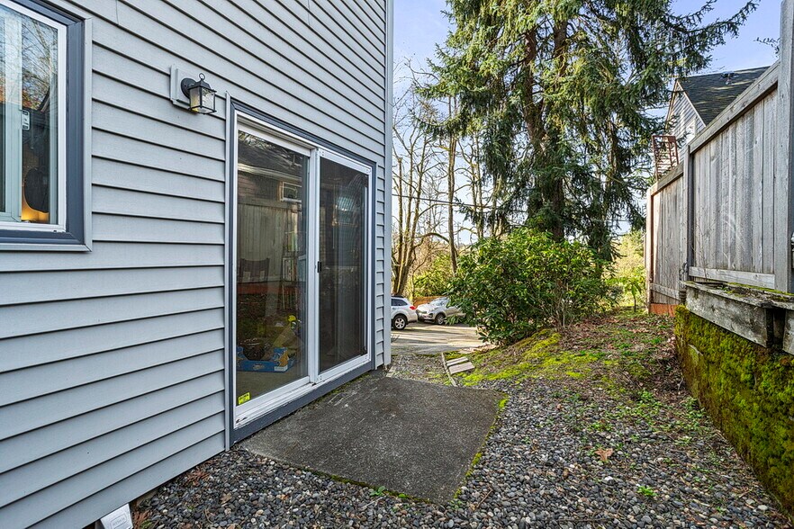More Photos Of 7820 SW 17th Dr, Portland Apartments For Sale