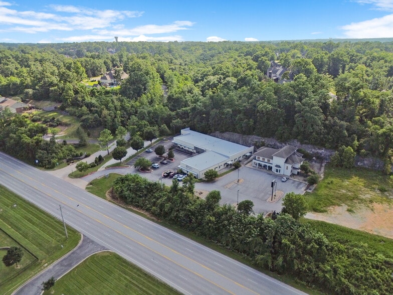 More Photos Of 2601 N Walton Blvd, Bentonville Office For Lease