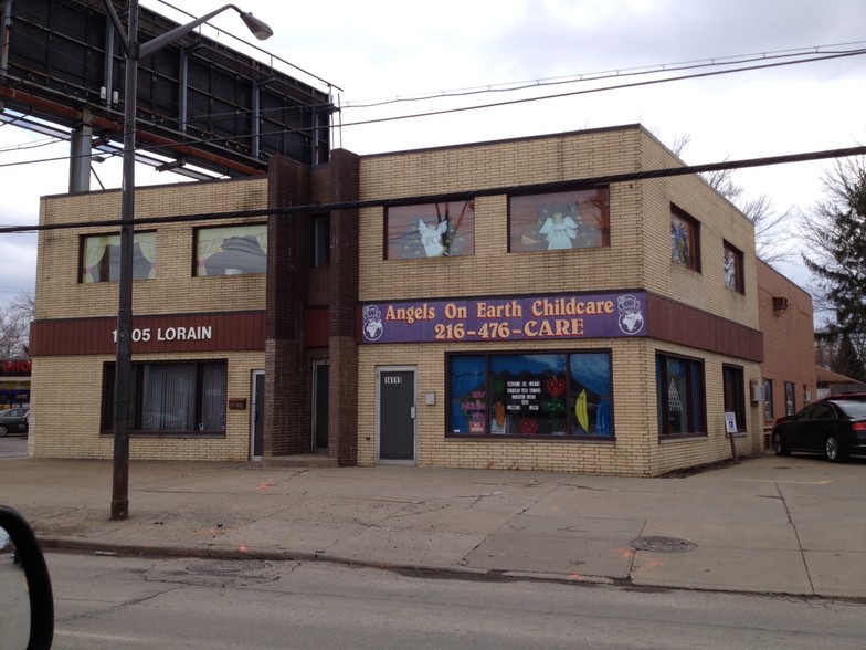 Primary Photo Of 14105 Lorain Ave, Cleveland Office For Lease