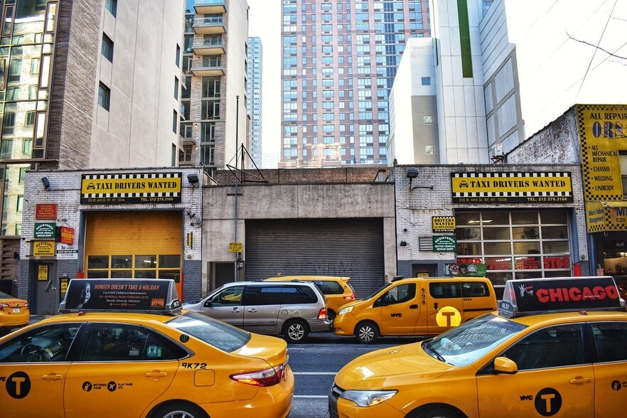 More Photos Of 515 W 43rd St, New York Land For Sale
