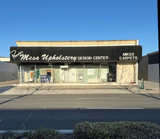 Primary Photo Of 1998 Harbor Blvd, Costa Mesa Showroom For Lease