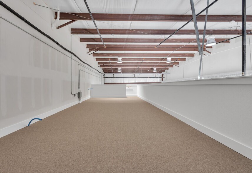 More Photos Of 312-332 Eldorado Pky, McKinney Warehouse For Sale