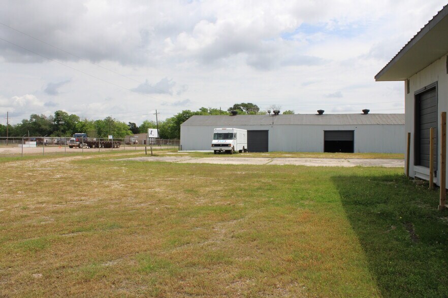 More Photos Of 470-474 S 4th St, Beaumont Industrial For Sale