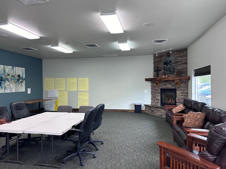 More Photos Of 710 W Mullan Ave, Post Falls Freestanding For Sale