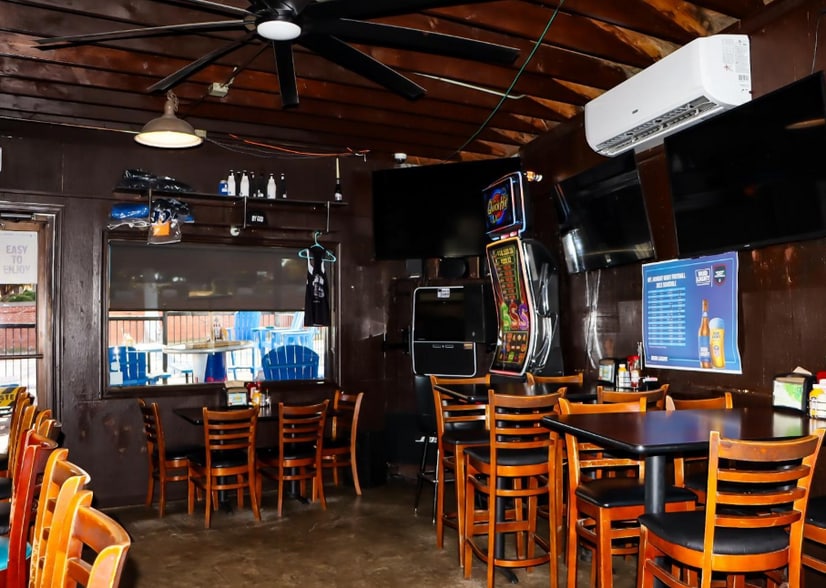 More Photos Of 3007 Fort Ave, Lynchburg Restaurant For Sale