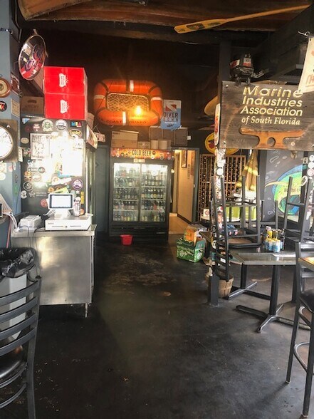More Photos Of 3218 SE 6th Ave, Fort Lauderdale Restaurant For Sale