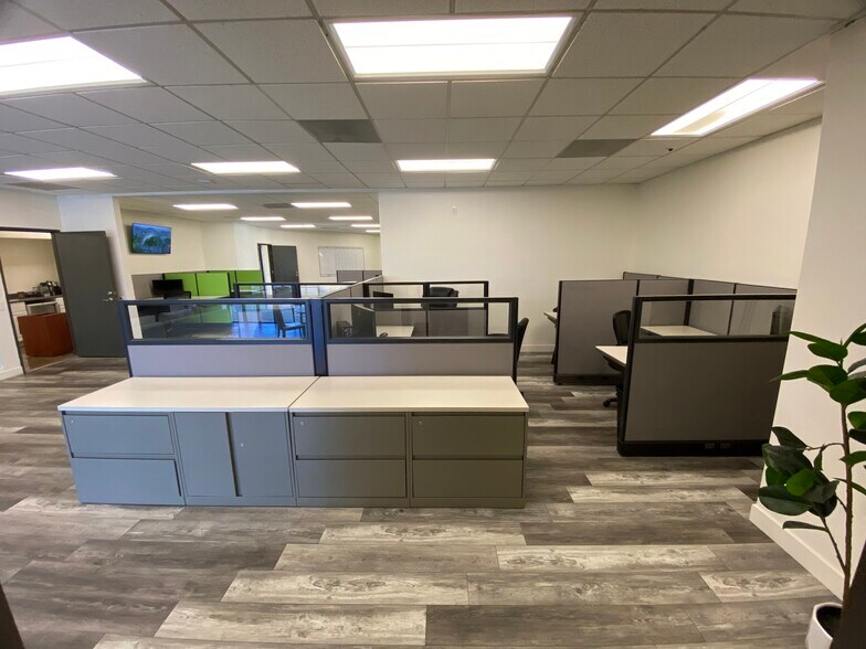 More Photos Of 3505 Cadillac Ave, Costa Mesa Office For Lease