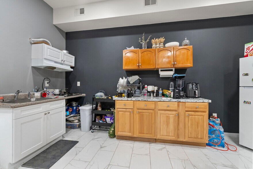 More Photos Of 5910 Palisade Ave, West New York Office Residential For Sale