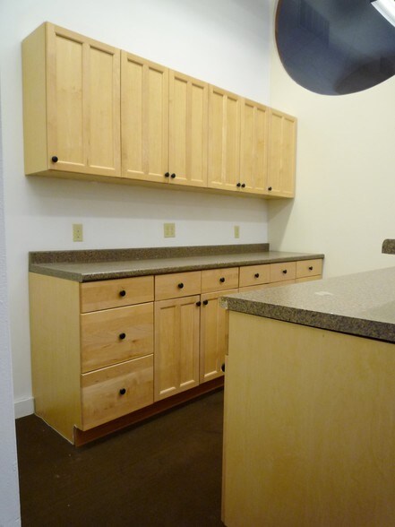 More Photos Of 1 Campbell Plz, Saint Louis Office For Lease