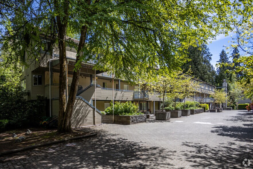 More Photos Of 2978 Walton Av, Coquitlam Apartments For Sale