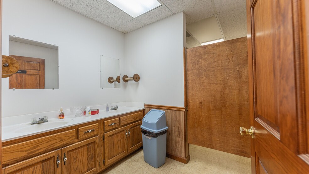 More Photos Of 11708 GA Highway 24 W, Sandersville Warehouse For Sale