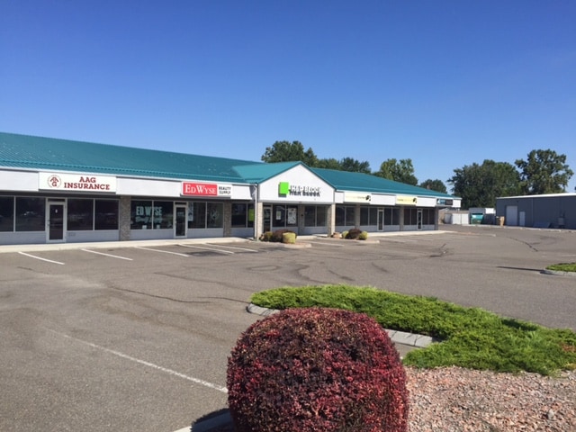 More Photos Of 418 N Kellogg St, Kennewick General Retail For Lease