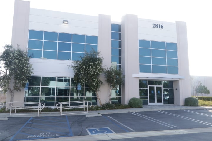 More Photos Of 2816 Columbia St, Torrance Light Distribution For Lease