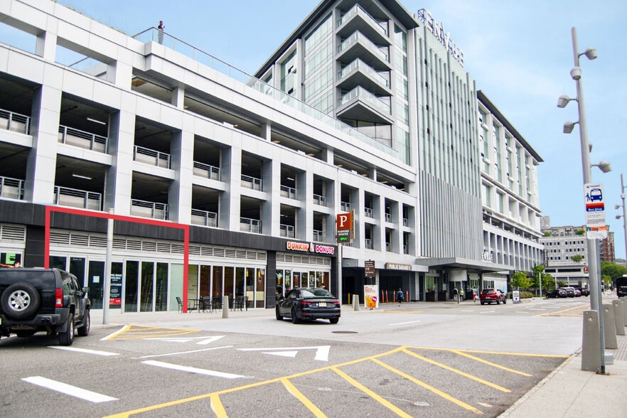 More Photos Of 500 Ave At Port Imperial Blvd, Weehawken Hotel For Lease
