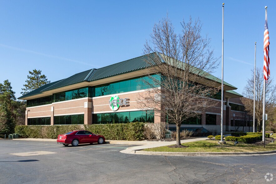 Primary Photo Of 8031 Ortonville Rd, Clarkston Office For Lease