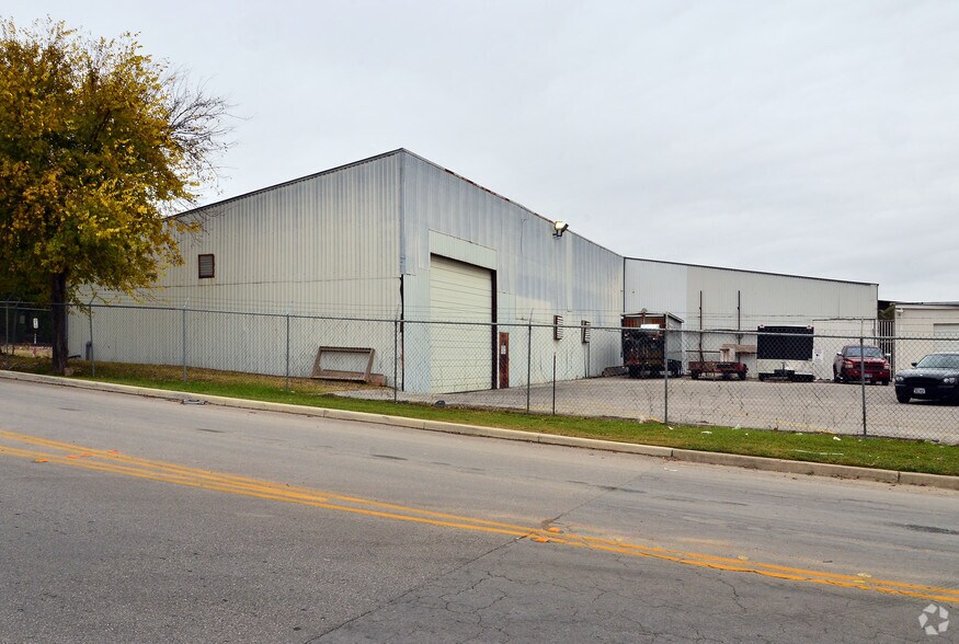 More Photos Of 9822 Ball St, San Antonio Warehouse For Lease