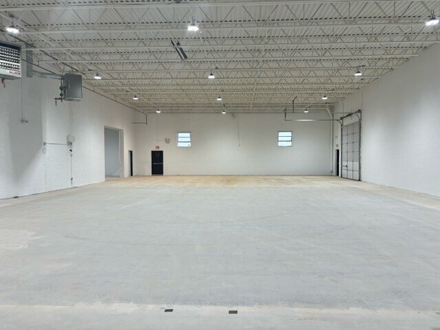 More Photos Of 513 Dickerson Rd, North Wales Manufacturing For Lease