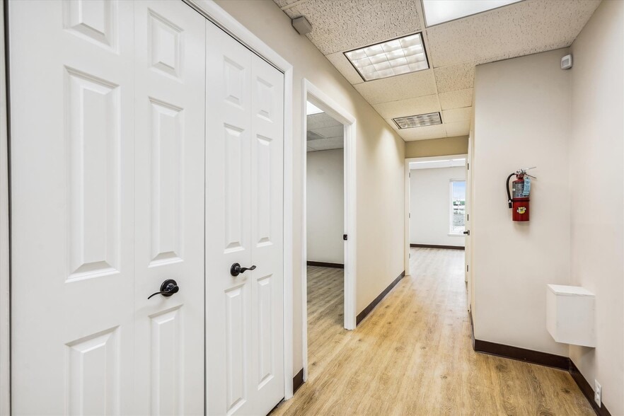 More Photos Of 9522 State Route 29, Fairfax Loft Creative Space For Sale