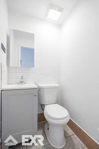 More Photos Of 390 Metropolitan Ave, Brooklyn Storefront Retail Residential For Lease