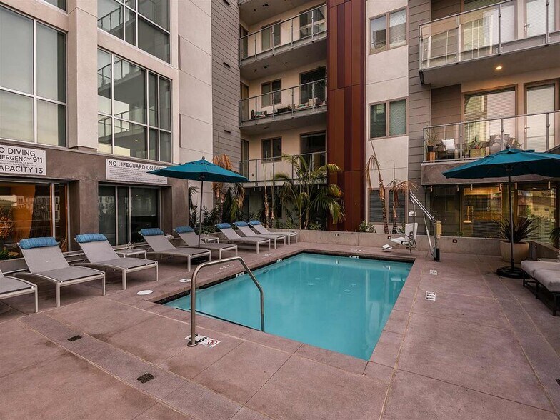 More Photos Of 1110 F St, San Diego Apartments For Lease